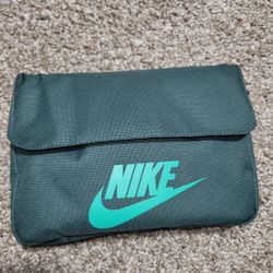 New Nike Sportswear Futura Shoulder Bag Olive Green Adjustable Unisex CW9300-338