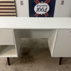 White Desk