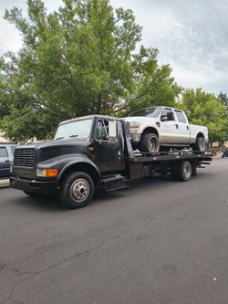 1995 International Flatbed Rollback tow truck 18k obo
