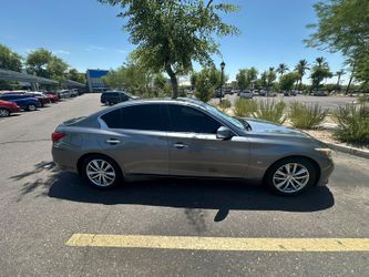 2015 Infiniti Q50