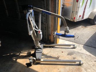 Invacare reliant 450 NEW