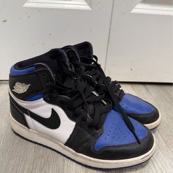 jordan royal blue size 5.5Y in women