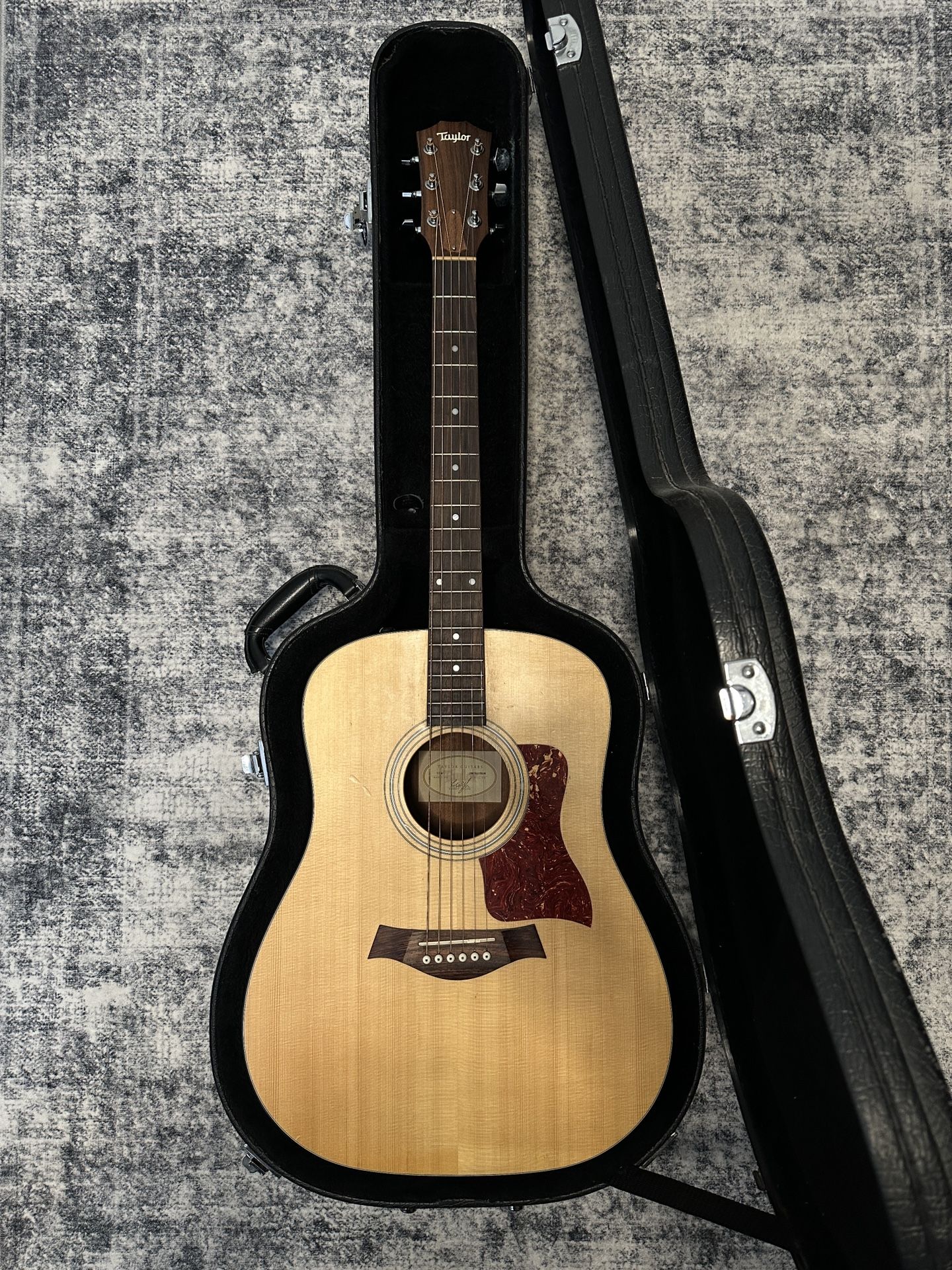 Taylor Acoustic Guitar 