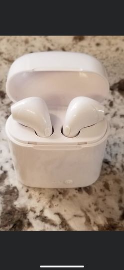 Bluetooth earbuds