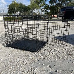 Dogs 🐕 Cage Medium 24 L  21 Tall And 20 Inch Wide 