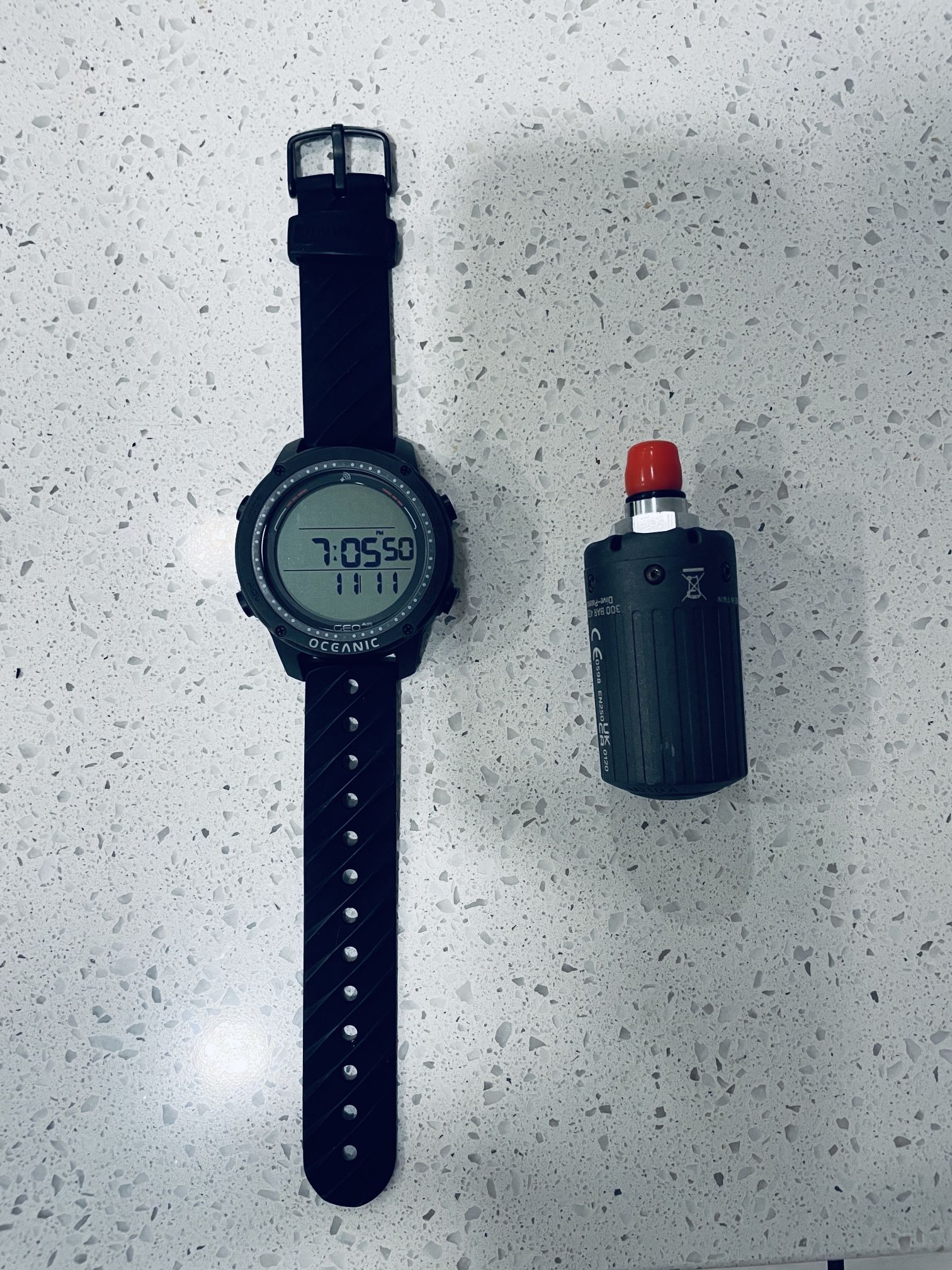 Oceanic Geo Air Dive Computer + Air Transmitter – Like New