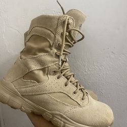 Reebok Men's Dauntless Desert Tan  Tactical Boot size 6.5 man’s