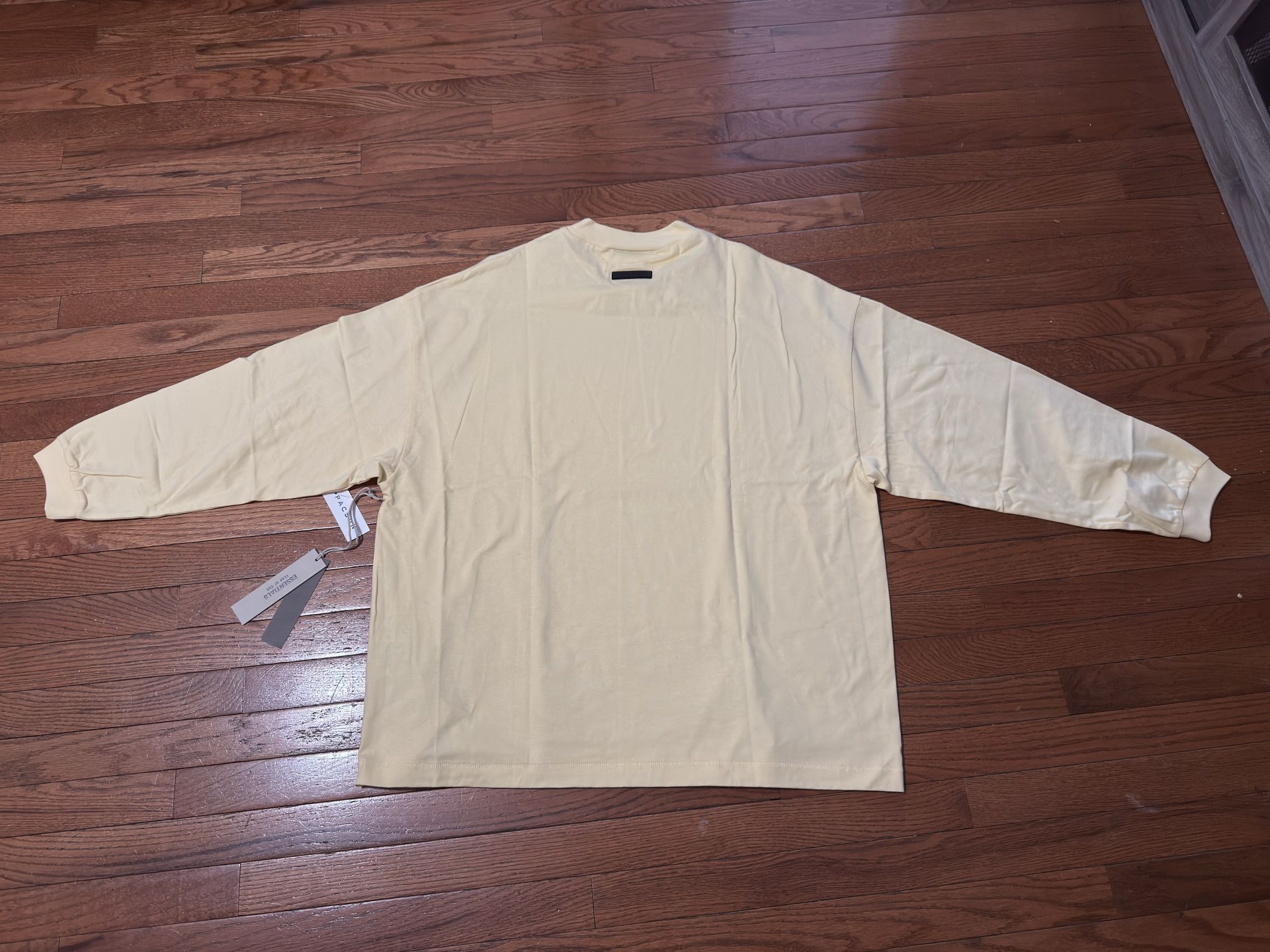 Essentials Long Sleeve Tee