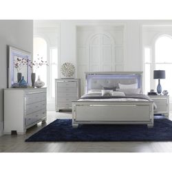 4 PC BEDROOM SET NEW IN BOX (MATTRESS AND CHEST SOLD SEPARATELY)