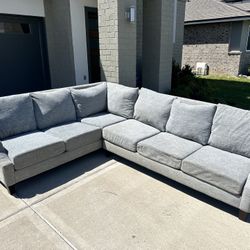 Beautiful Big Bauhaus Sectional Couch - 🚚Delivery Available 