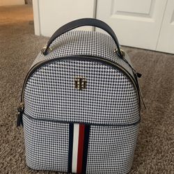 New Woman’s Tommy Hilfiger Backpack