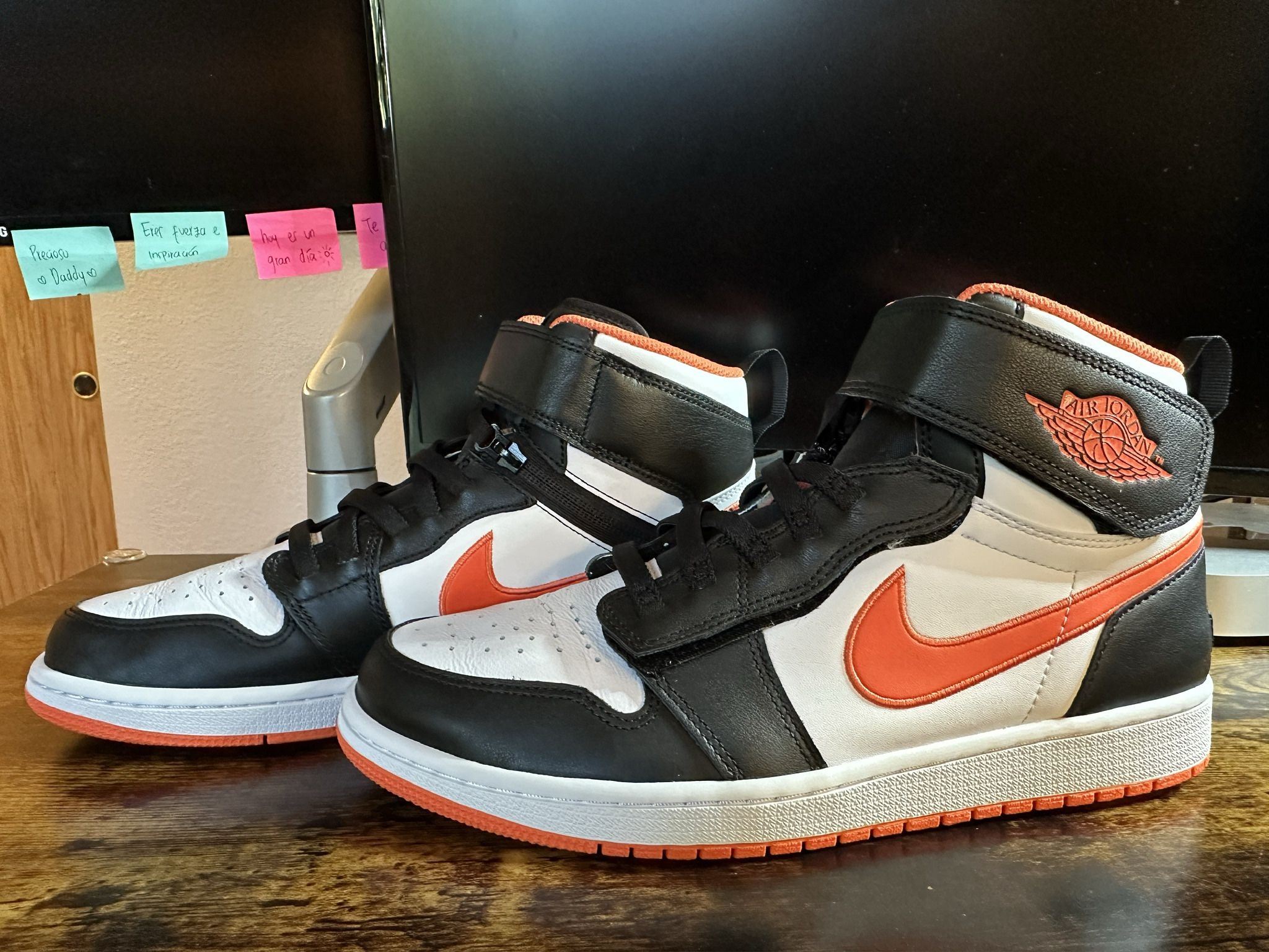 Air Jordan 1 Flyease “Turf Orange”