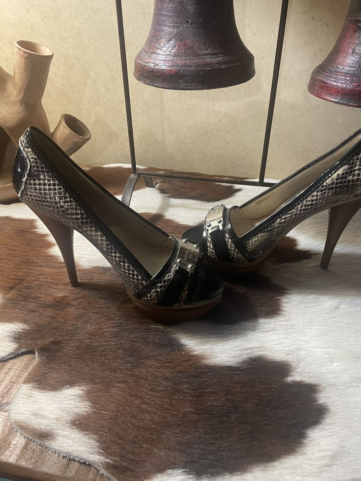 MK Heels