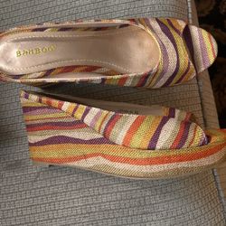 Bamboo multicolor wedges size 6.5