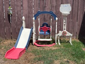 FREE BABY PLAY SET