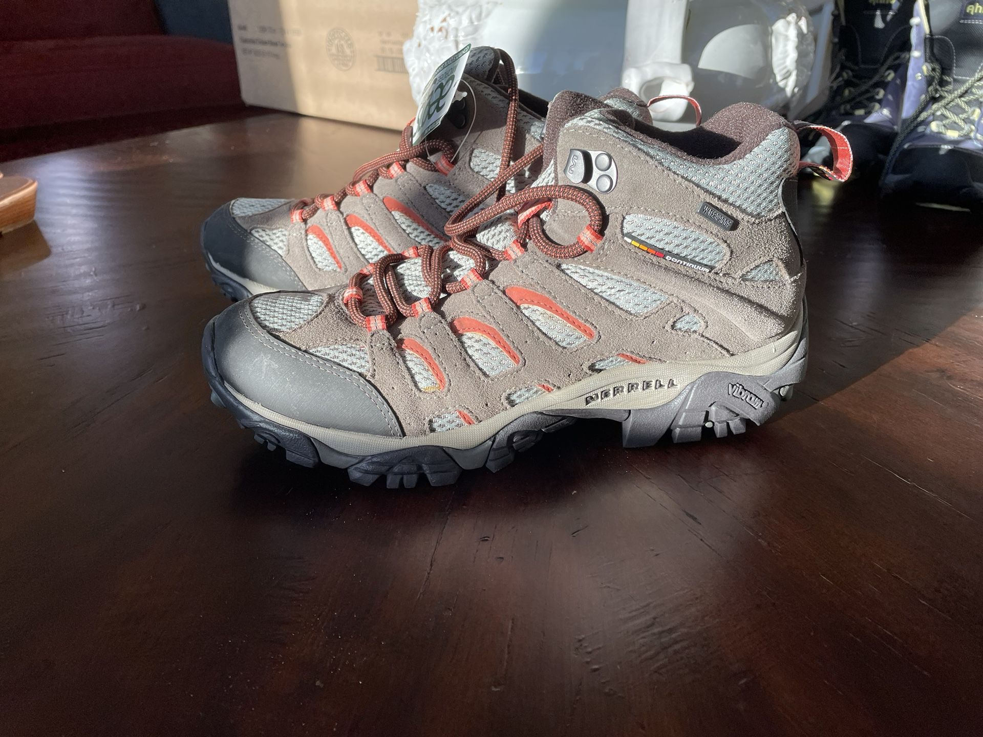 Merrill Hiking Boots Euro Size 40.5