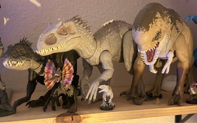 Jurassic world lot