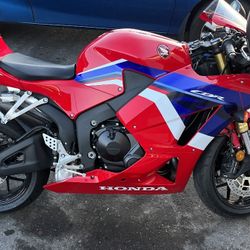 2023 Honda CBR RR