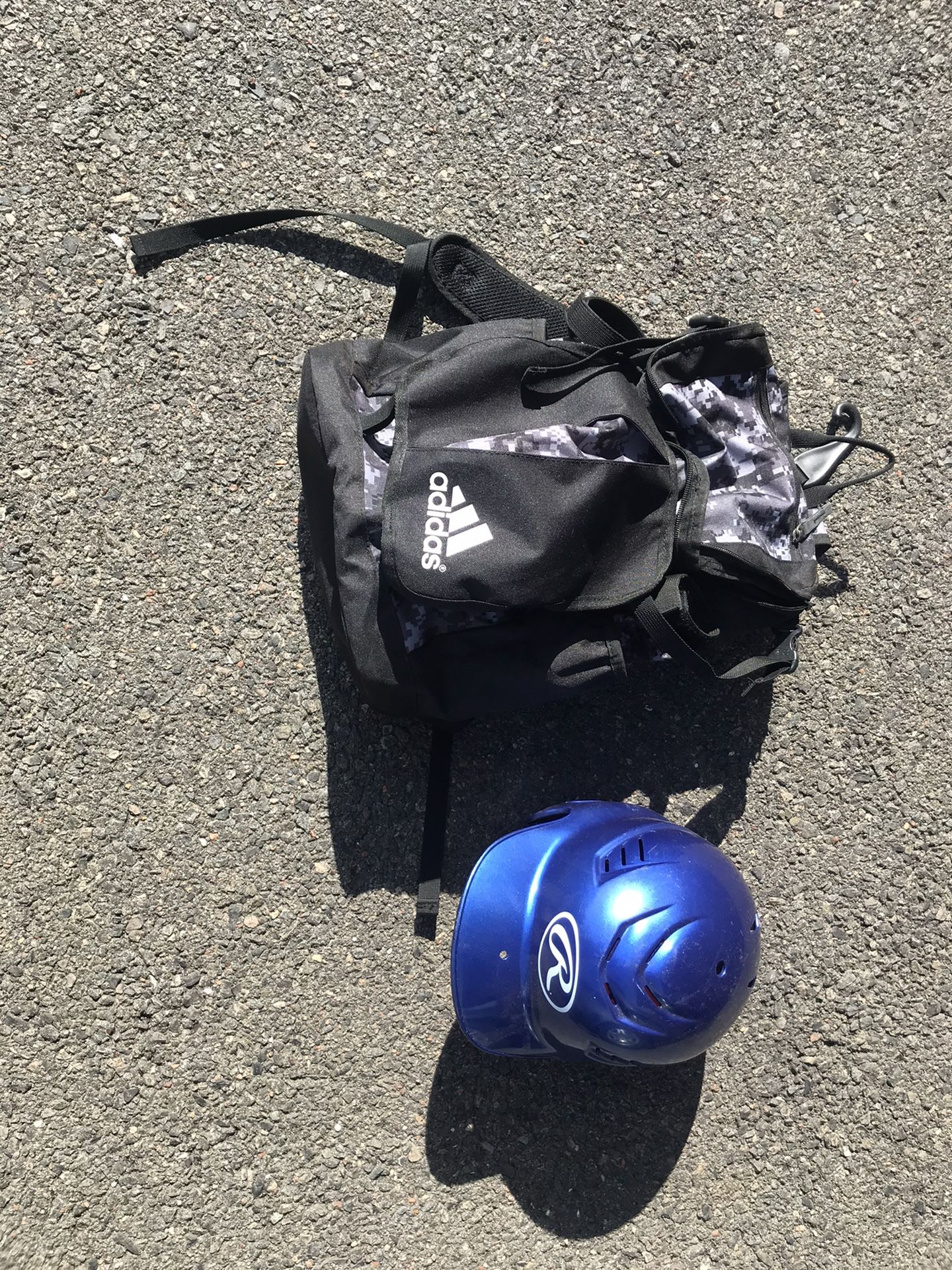 Baseball bag and helmet set