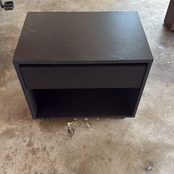 FREE - End table