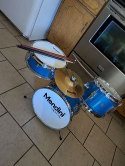 Mendini kid drum set