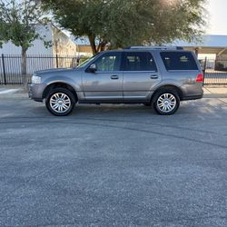 2011 Lincoln Navigator