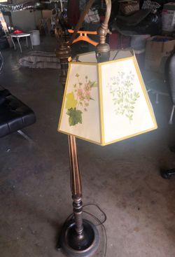 Antique Floral Design Lamp
