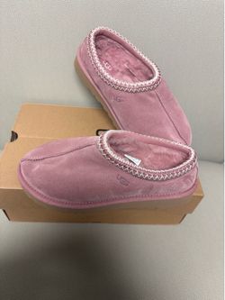Plum Uggs size 7w