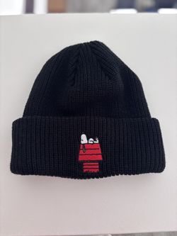 Snoopy Peanuts Beanie
