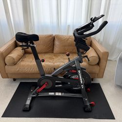 Schwinn IC4 - Very lightly used