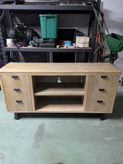 TV Stand / Entertainment Console
