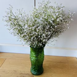 Artificial Floral Arrangement w/Green Glass Vase 10” Tall & Baby Breath Flowers 22” Tall.