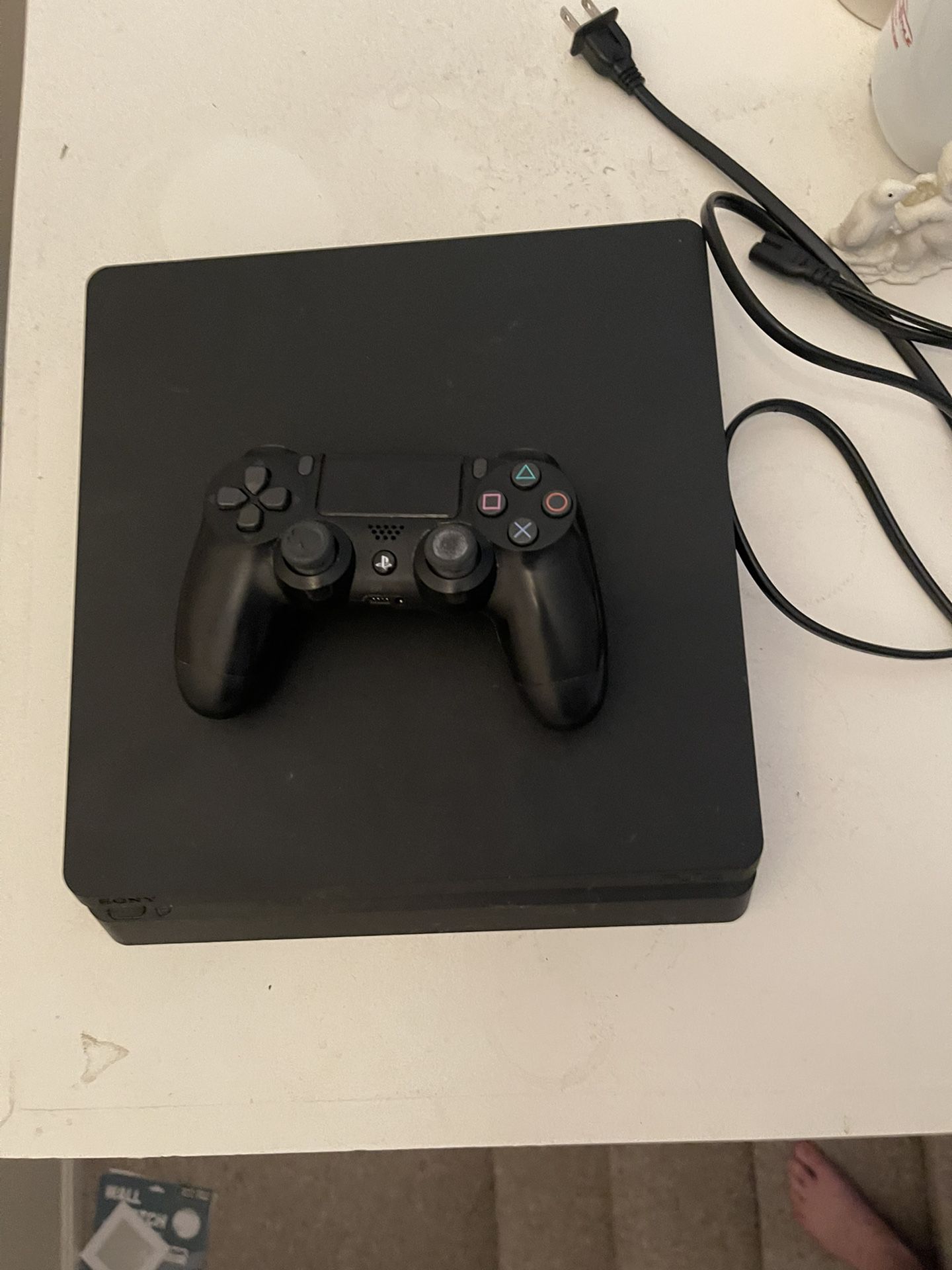 PS4 Very Good Condition And Controller
