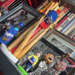 Mini Baseball Slugger bats Looks Great In any Game Room