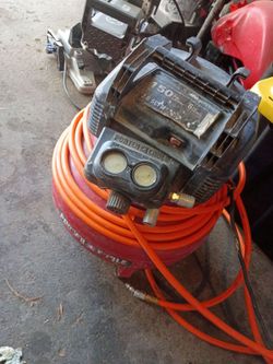 AIR COMPRESSOR