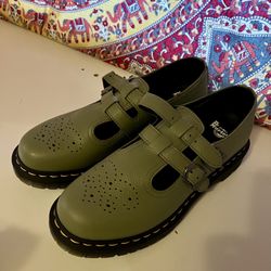 8065 Virginia leather Mary Jane shoes - Size women’s 9