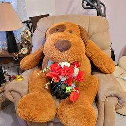 HUGE LOVELY STUFFED DOG 6'