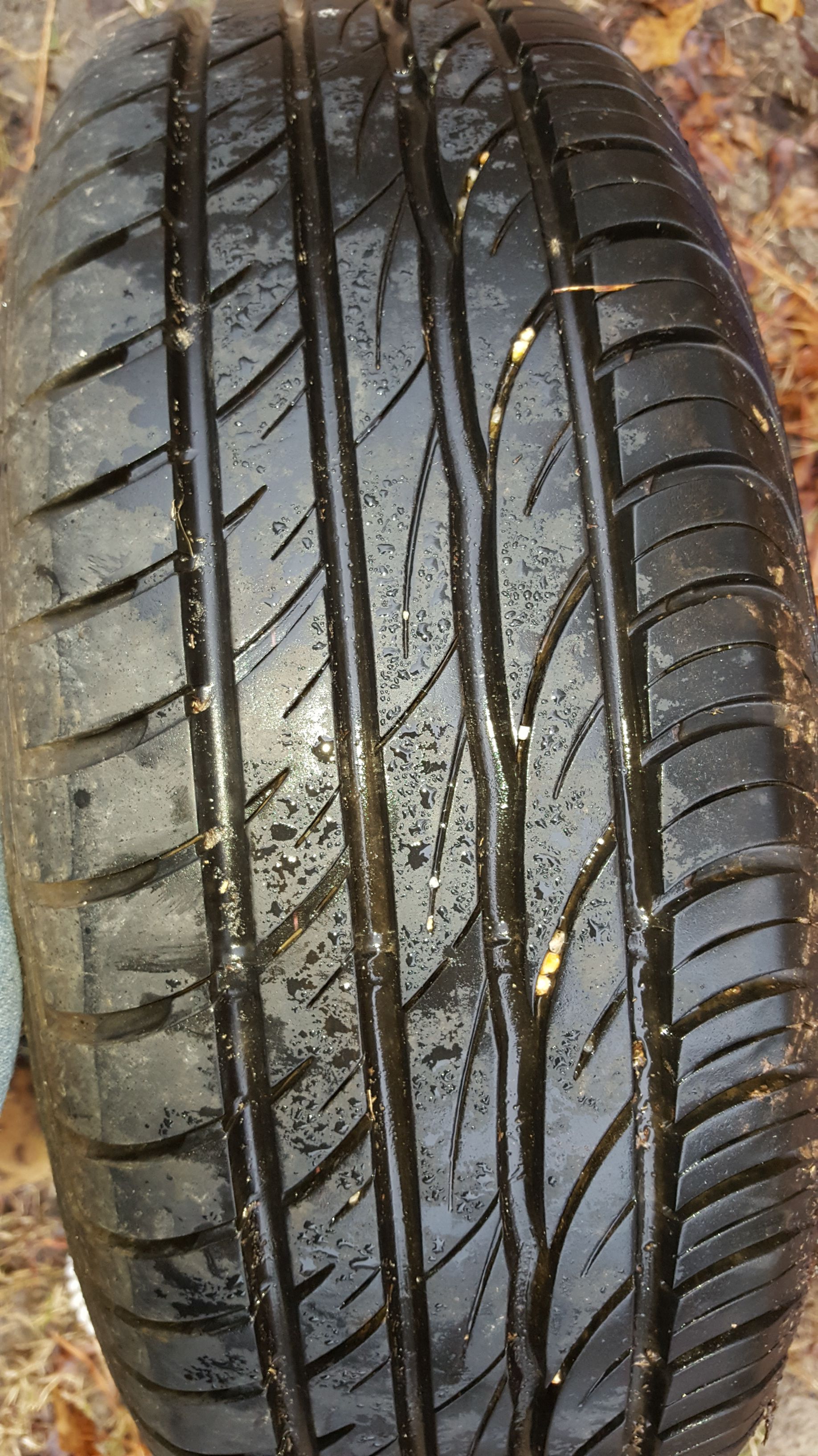 195 60/R15 tire new...