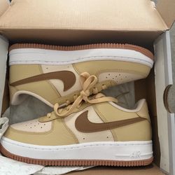 Size 5Y Nike Air Force 1 Low LV8 (GS) Pearl White Sesame DQ5973 200 S