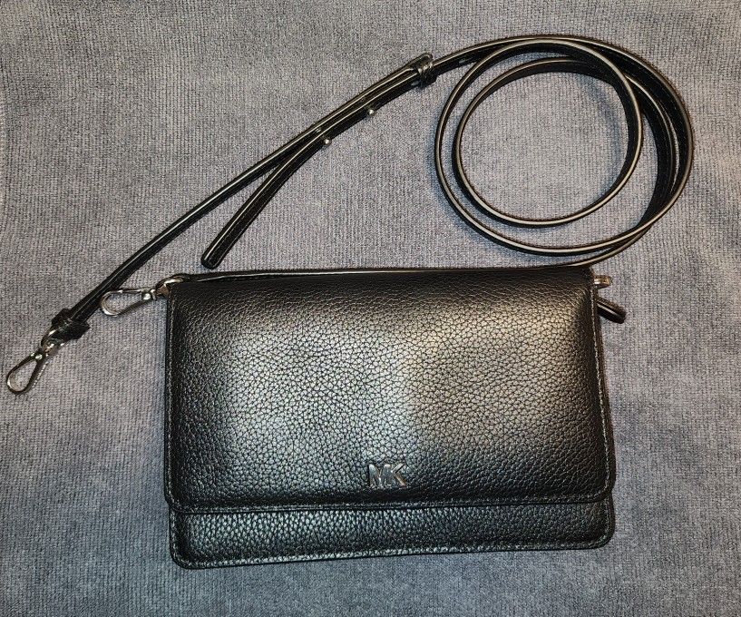 Michael Kors Black Pebble Leather Crossbody Wallet With Phone Pocket