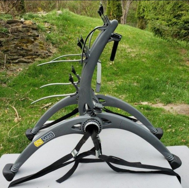 Saris 3 Bone Bike Rack For Car Or SUV
