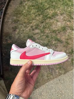 Travis x Jordan 1 low tropical pink size 3Y