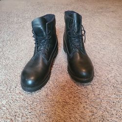 Timberland black 6 inch Classic, size 10.5 