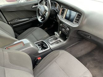 2018 Dodge Charger Thumbnail