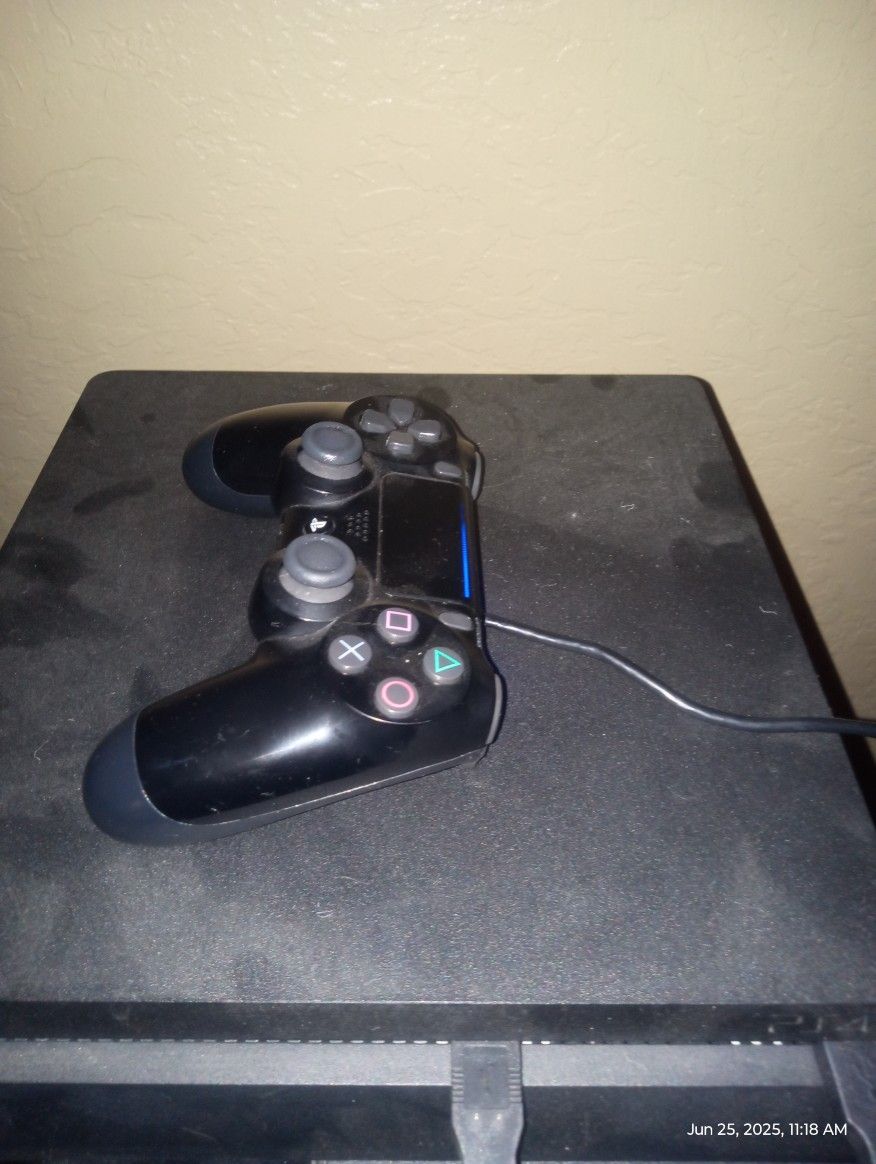 PS4 Slim With Low System Firmware