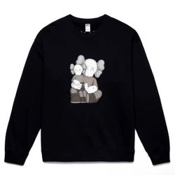 Kaws x Uniqlo Crewneck Sweatshirt Size Large