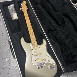 Vintage 1989 Fender Stratocaster Plus-Pewter