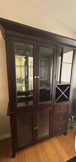 China cabinet/Vitrina