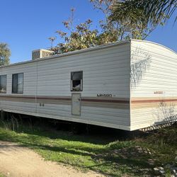 1988 House On Wheels Mobile Home 12 By 33 One Bedroom 