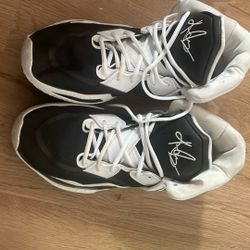 Nike Kyrie 7 Team Basketball Shoes 